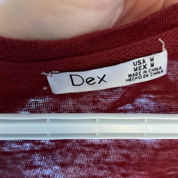 Size medium tee - Picture 3 of 3